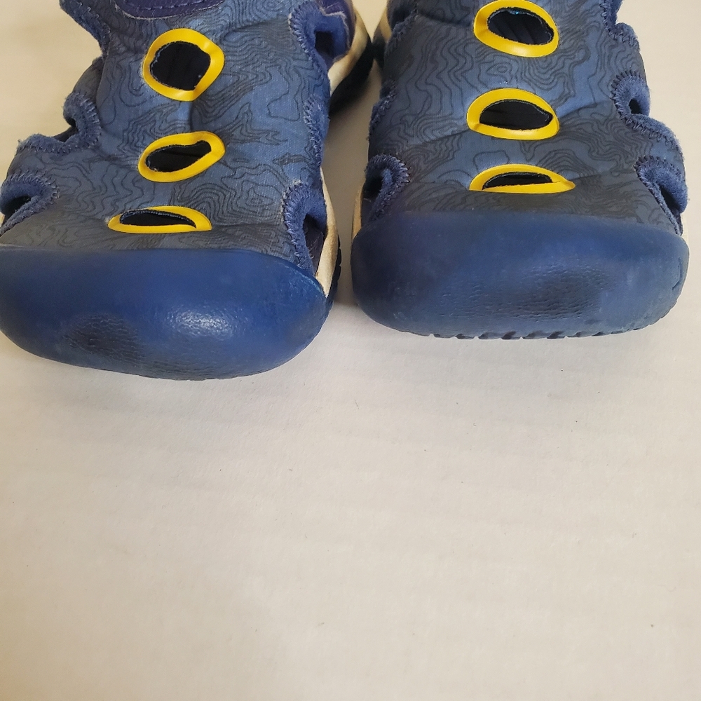 Keen Stingray Closed Toe Sandals Blue Yellow Boys size 9 - Picture 7 of 8